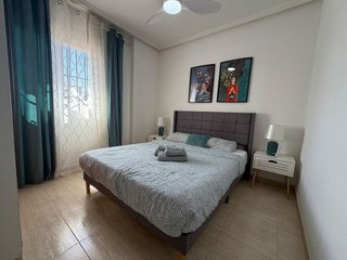 Casa en alquiler en Nueva Torrevieja - Aguas Nuevas en Torrevieja