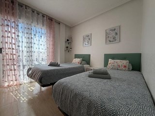 Casa en alquiler en Nueva Torrevieja - Aguas Nuevas en Torrevieja