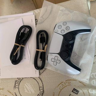 PlayStation 5 Blanca + Accesorios