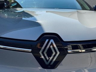 RENAULT Mégane Eléctrico Mégane E-Tech Iconic Autonomía Confort AC22 EV60 160kW