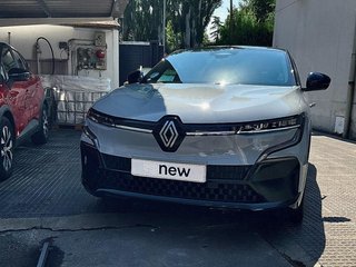 RENAULT Mégane Eléctrico Mégane E-Tech Iconic Autonomía Confort AC22 EV60 160kW