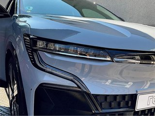 RENAULT Mégane Eléctrico Mégane E-Tech Iconic Autonomía Confort AC22 EV60 160kW