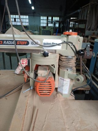 Sierra Radial Industrial 830