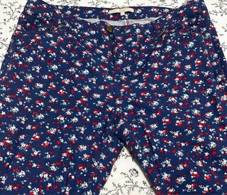 Pantalones estampados florales