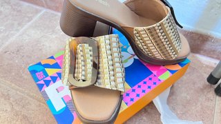 Sandalias Refresh Beige y Marrón