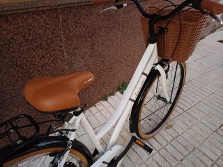 Bicicleta Paseo 28 con cesta