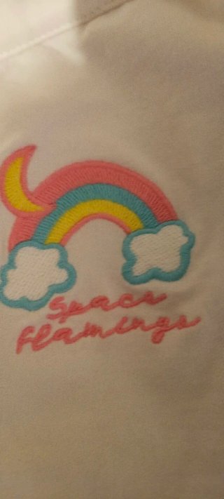 Pantalón blanco con arcoíris