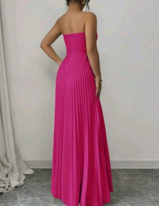 Vestido largo rosa sin tirantes