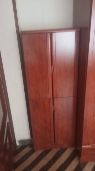 Armario + cómoda + espejo + mueble auxiliar