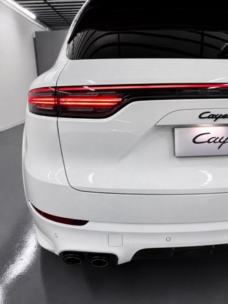 Porsche Cayenne 2021
