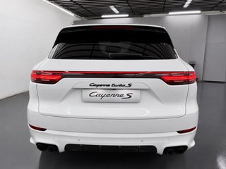 Porsche Cayenne 2021