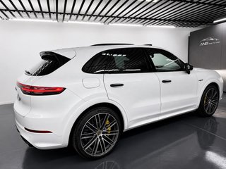 Porsche Cayenne 2021