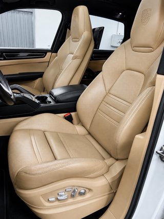 Porsche Cayenne 2021