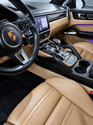 Porsche Cayenne 2021