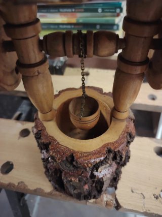 Pozzo in legno ornamentale