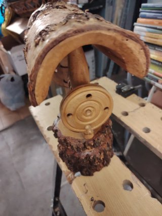 Pozzo in legno ornamentale