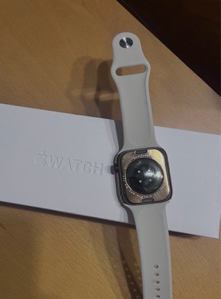 Reloj Beige Deportivo