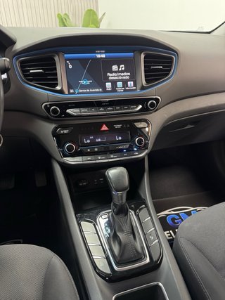 Hyundai IONIQ 2019 / HIBRIDO ENCHUFABLE / NACIONAL