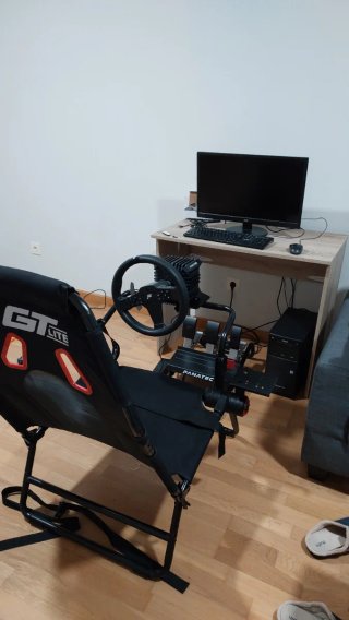 Cockpit SimRacing Fanatec