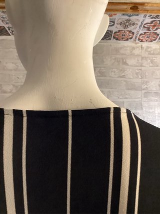 Vestido H&M Diplomático 3XL con Bolsillos