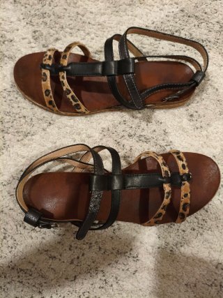 Sandalias Tiras Animal Print Marrón