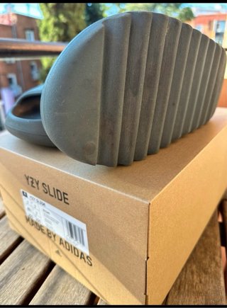 Adidas Yeezy Slide Talla 40.5 Azul Grisáceo
