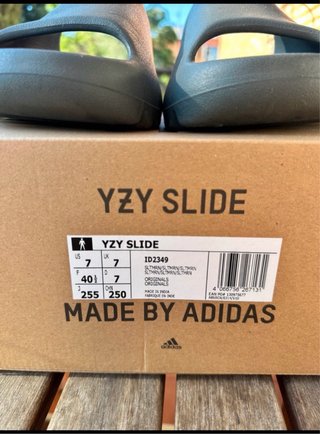 Adidas Yeezy Slide Talla 40.5 Azul Grisáceo