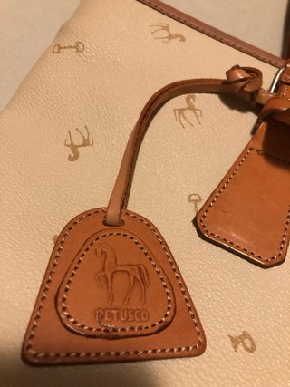 Bolso Petusco Beige y Marrón con funda guardapolvo