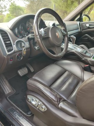 Porsche Cayenne 2011