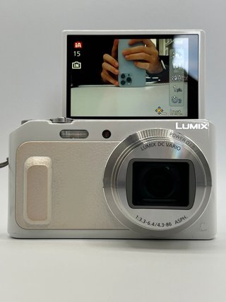 Panasonic Lumix fz57