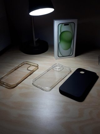 iPhone 15 Verde