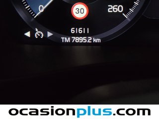 Volvo XC40 T2 Essential 95 kW (129 CV)