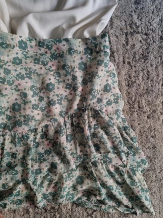 Conjunto floral falda y blusa