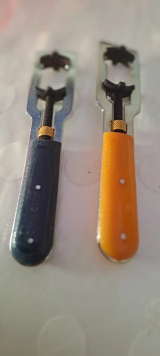 Attrezzo orologiaio universale apri casse orologi