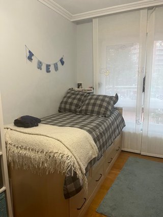 Habitación juvenil con cama+almacenaje +escritorio