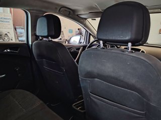 Opel Astra 2011