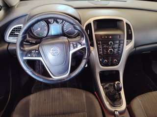 Opel Astra 2011