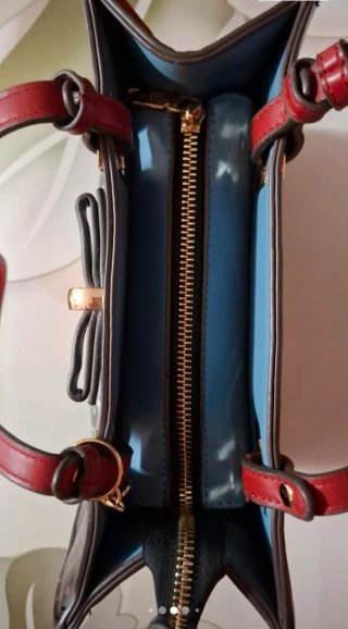 Bolso Nicole Lee Negro con Lunares Rosas