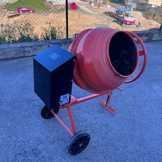 Hormigonera 100L 700W