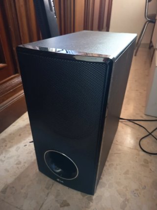 Altavoces LG Dolby Surround Negro