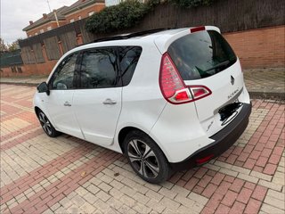 Renault Scenic 2012