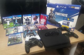 PS4 Fortnite Edition 500GB HDR