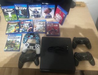 PS4 Fortnite Edition 500GB HDR