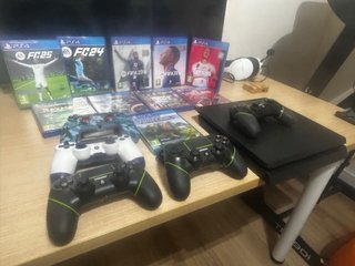 PS4 Fortnite Edition 500GB HDR