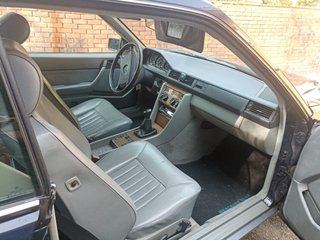 Mercedes-Benz  230 CE Coupe 1988 histórico