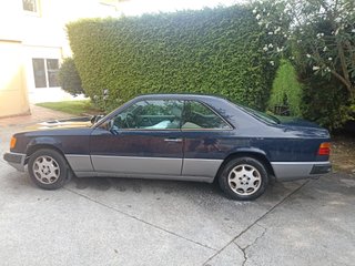 Mercedes-Benz  230 CE Coupe 1988 histórico