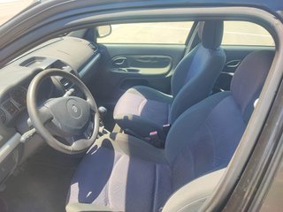 Renault Clio 2003