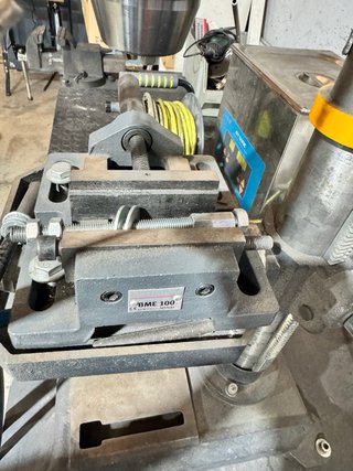 Taladro de columna OPTIMUM OPTIdrill DQ 18