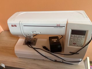 Máquina de coser Alfa 8200 Plus