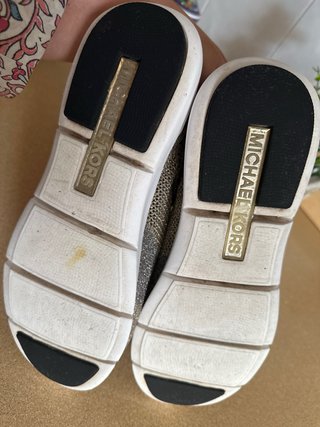 Zapatillas Michael Kors Doradas y Plateadas